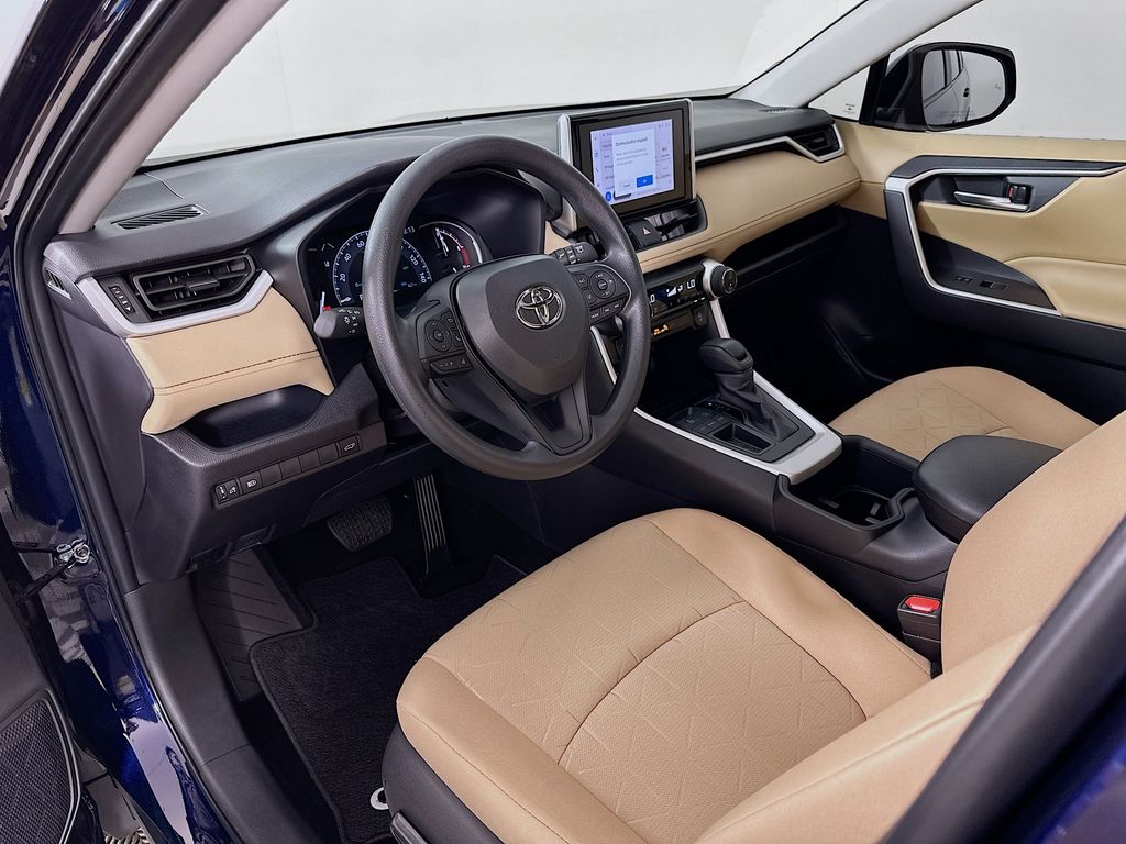 Thumbnail: 2025 Toyota RAV4 - 9