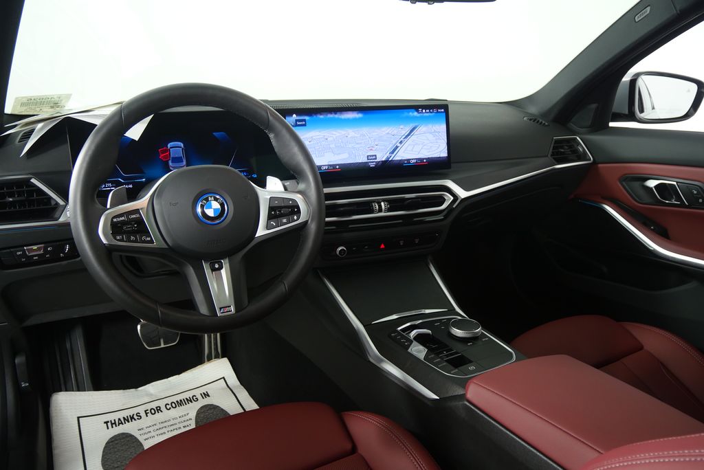 Thumbnail: 2024 BMW 3 Series - 19