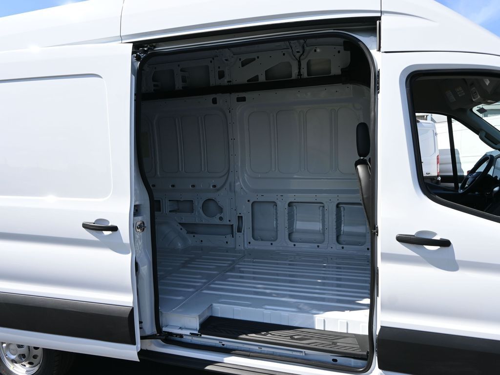 2025 Ford Transit 350