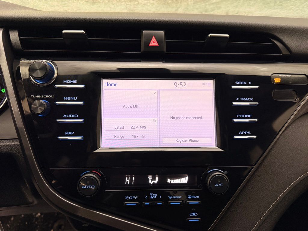 Thumbnail: 2019 Toyota Camry - 13