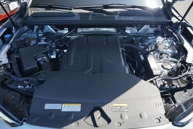 Thumbnail: 2025 Audi Q5 - 12