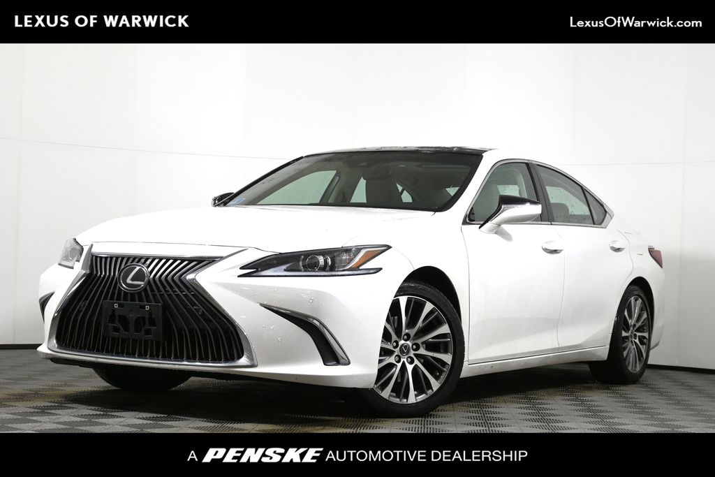 Thumbnail: 2021 Lexus ES - 1