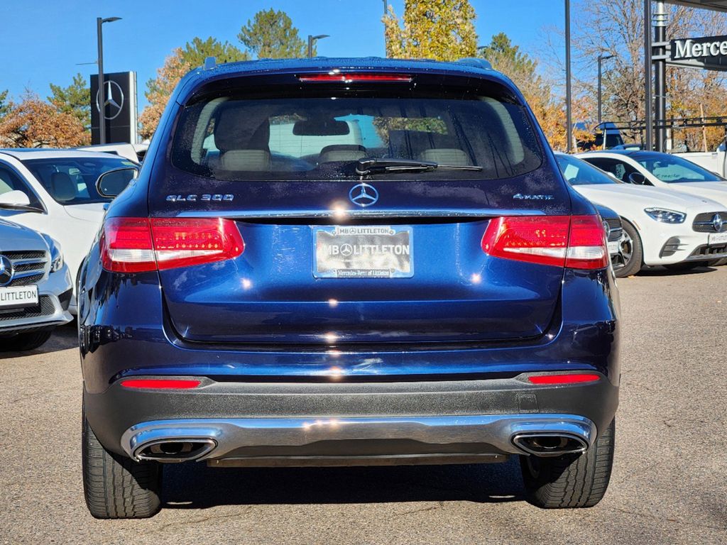 2018 Mercedes-Benz GLC GLC 300 6