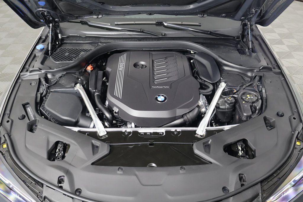 Thumbnail: 2026 BMW 8 Series - 9
