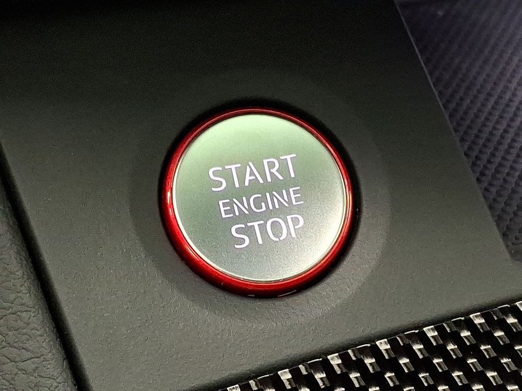 Thumbnail: 2024 Audi SQ5 - 25