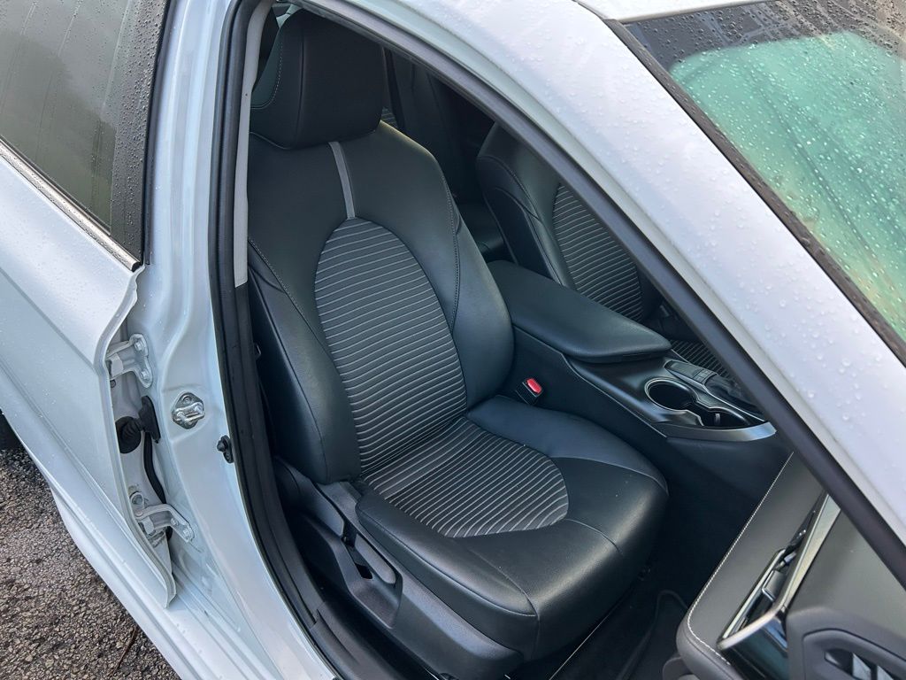 Thumbnail: 2023 Toyota Camry - 15