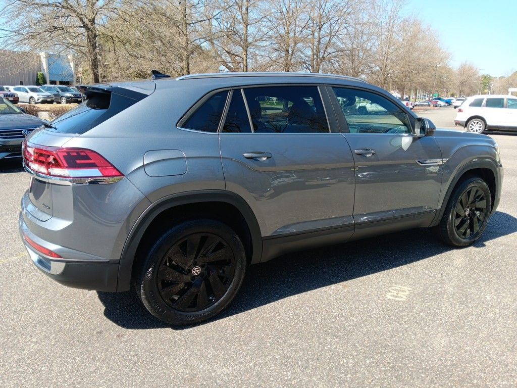 2024 Volkswagen Atlas Cross Sport 2.0T SE w/Technology 5