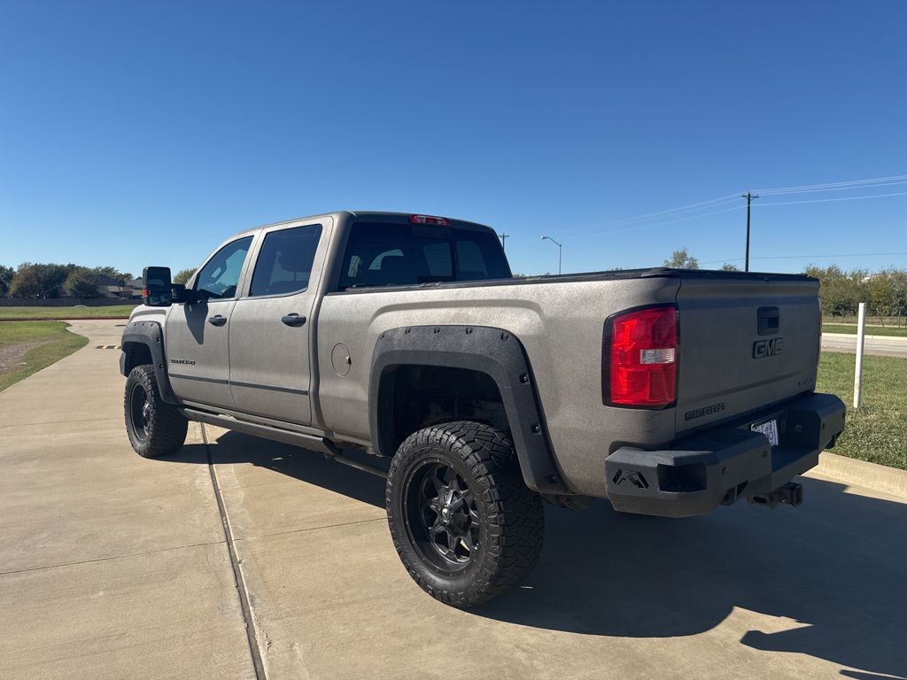 2016 GMC Sierra 2500HD Denali 16