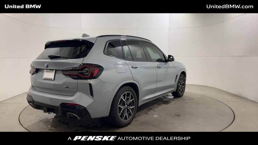 Thumbnail: 2022 BMW X3 - 8