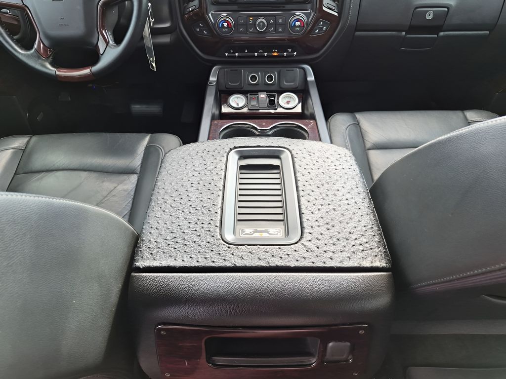 Used 2016 White Chevrolet LTZ image 23