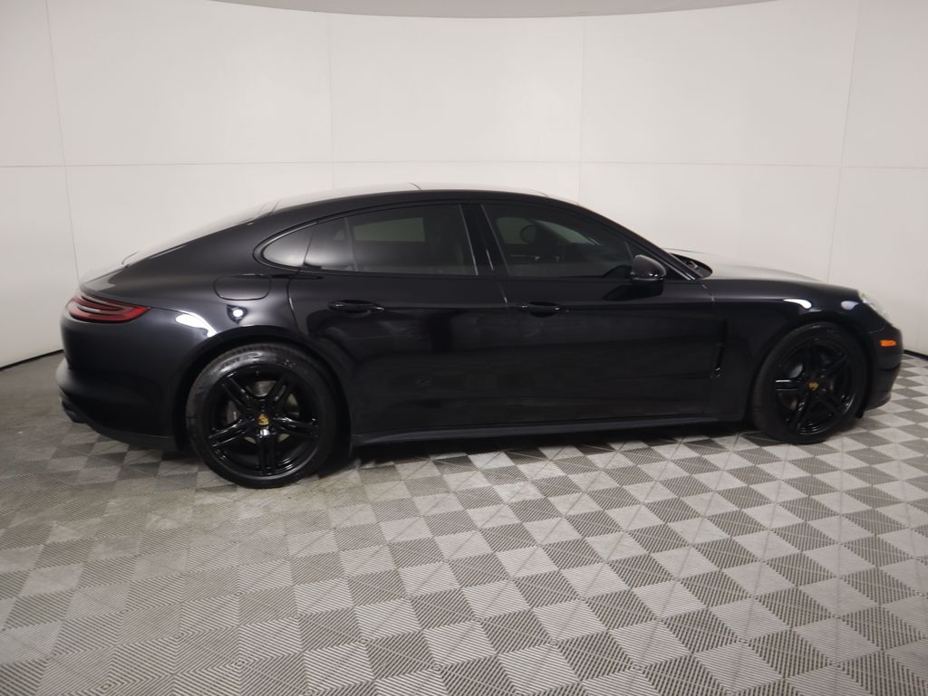 Thumbnail: 2019 Porsche Panamera - 4