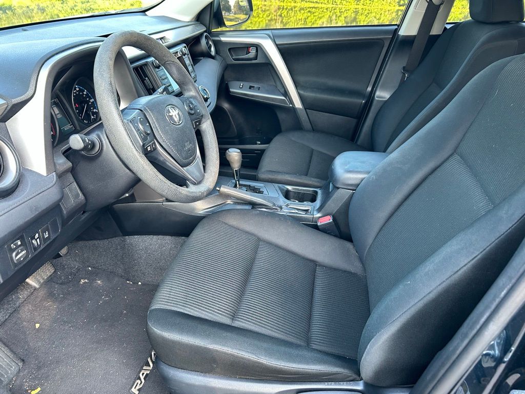 Thumbnail: 2017 Toyota RAV4 - 14