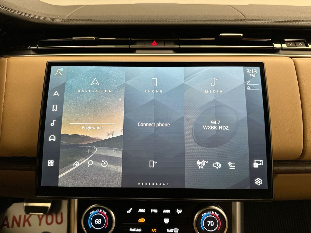 2023 Land Rover Range Rover SE 16