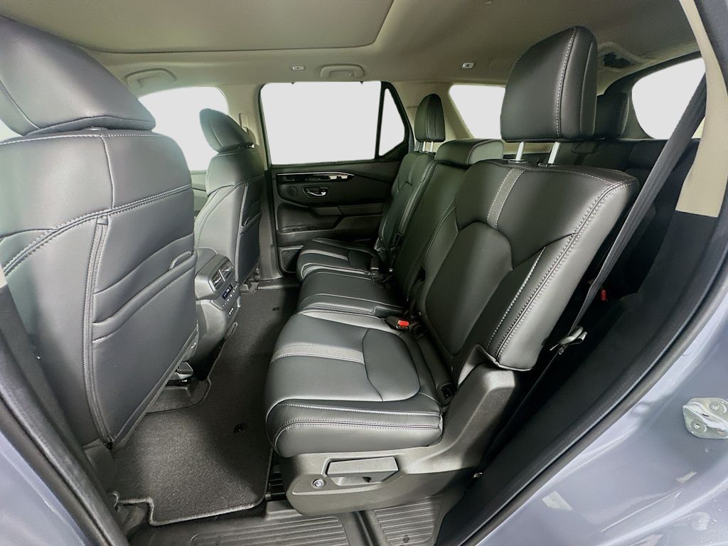 Thumbnail: 2025 Honda Pilot - 16