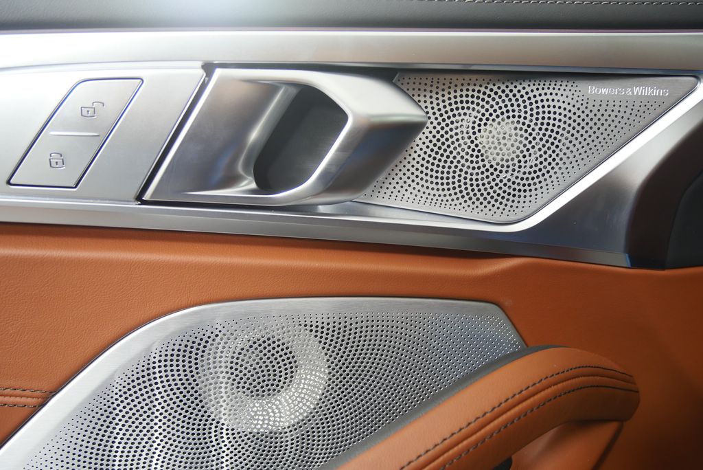 Thumbnail: 2026 BMW 8 Series - 11