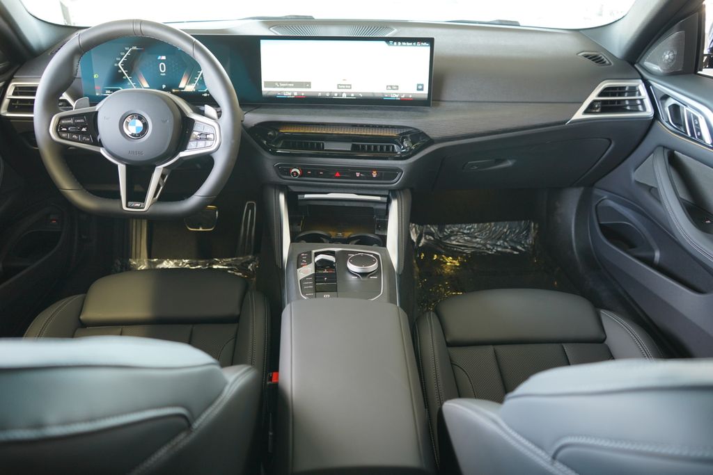 Thumbnail: 2026 BMW 4 Series - 13