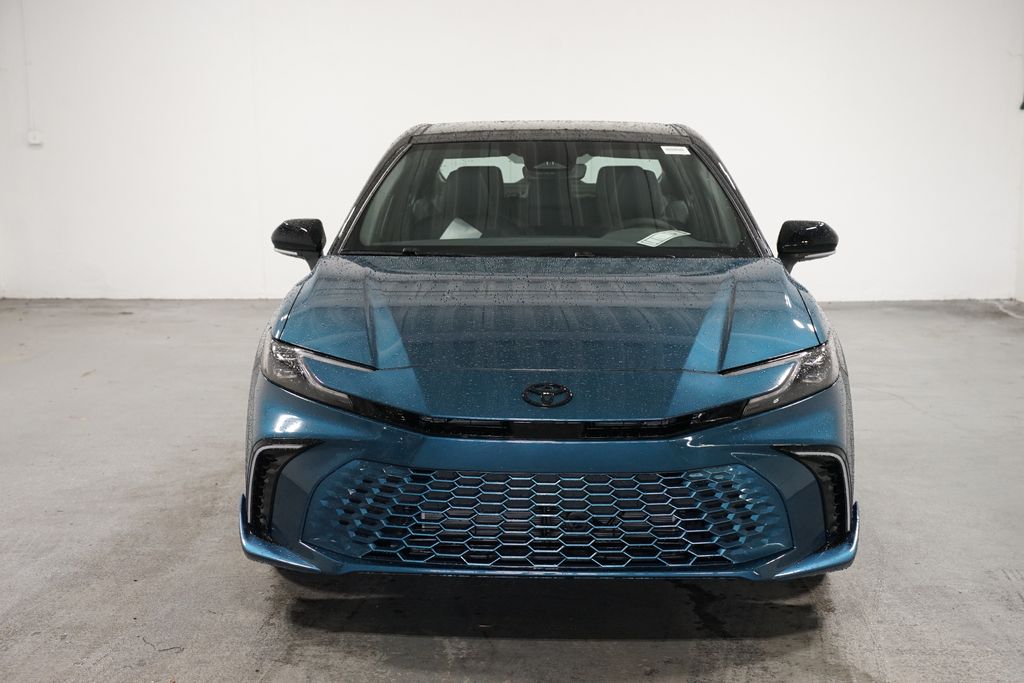 2025 Toyota Camry XSE 2
