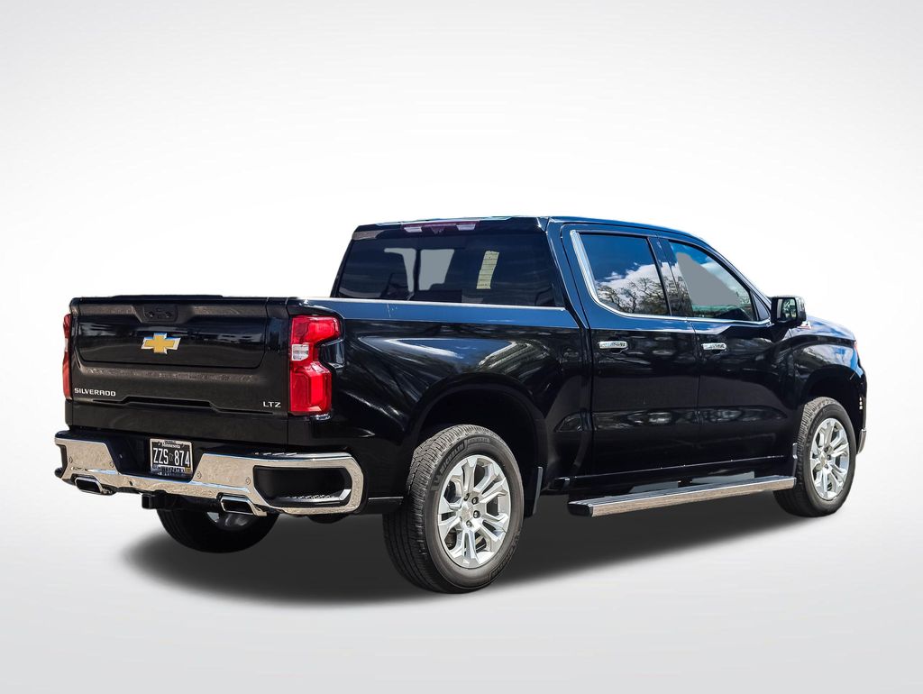 Thumbnail: 2022 Chevrolet Silverado 1500 - 5