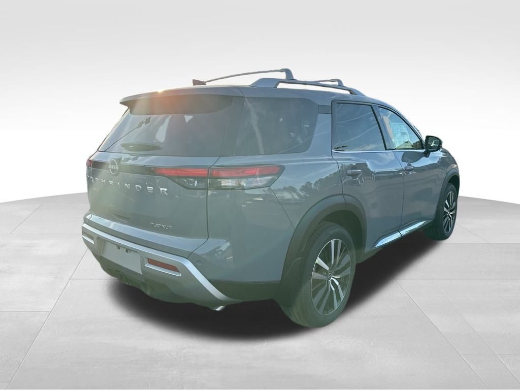 2025 Boulder Gray Pearl Nissan Pathfinder Platinum FWD SUV