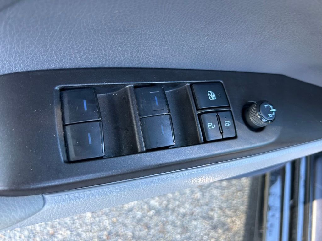 Thumbnail: 2024 Toyota Camry - 17