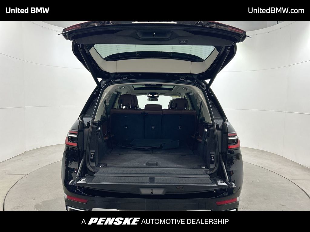 Thumbnail: 2025 BMW X7 - 22