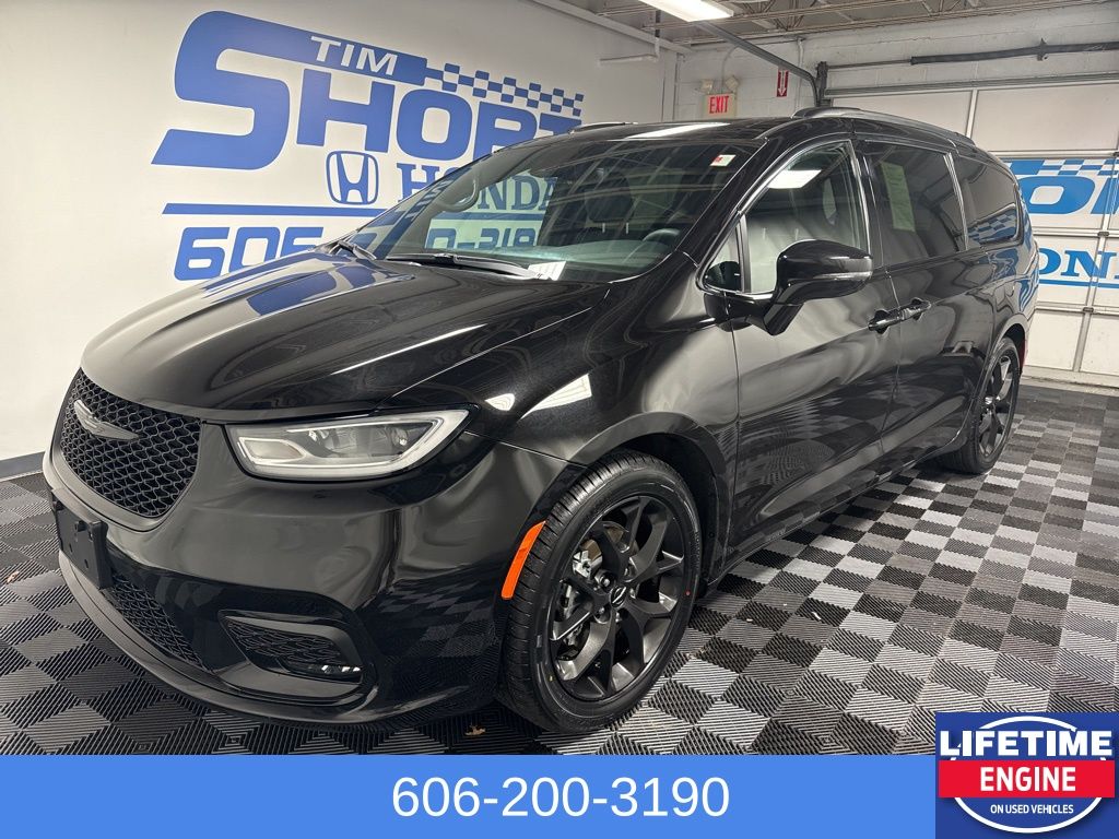 Diamond Black Crystal Pearlcoat 2025 Chrysler Pacifica Limited FWD Minivan Front-Wheel Drive 9-Speed Automatic