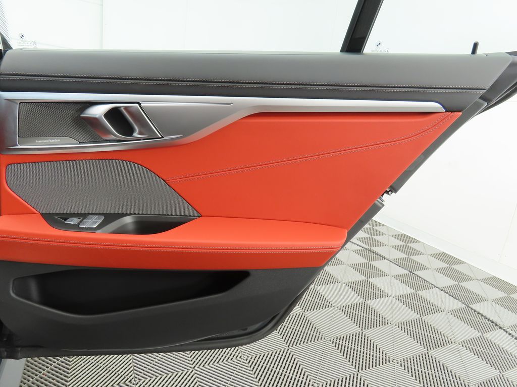 2025 BMW 8 Series  27