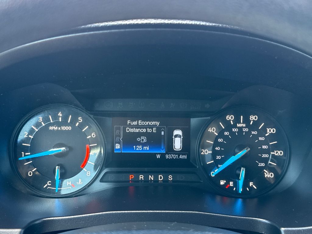 2017 Ford Explorer Base photo 13