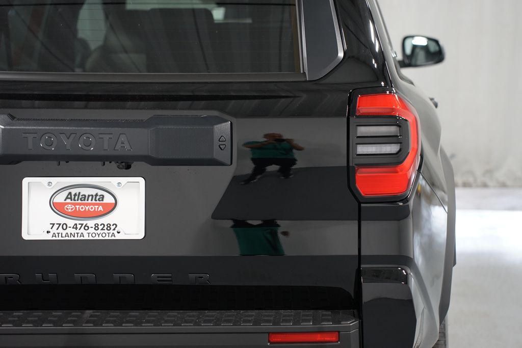 Thumbnail: 2025 Toyota 4Runner - 10