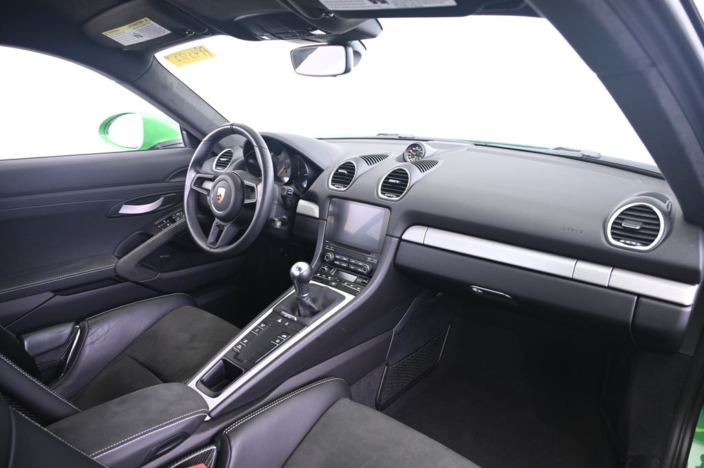 Thumbnail: 2022 Porsche 718 Cayman - 19