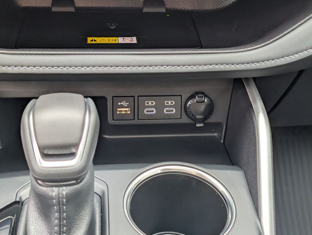 Used 2025 Silver Toyota XLE image 22