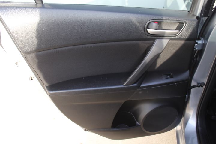 Used Car 2013 Mazda Mazda3  I Touring For Sale Under $10,000 In Georgetown, Texas