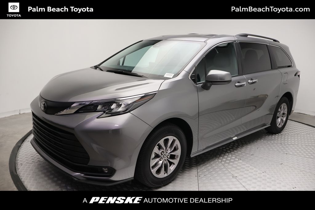 Thumbnail: 2026 Toyota Sienna - 1