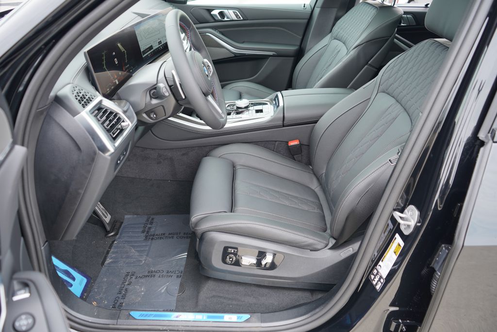 Thumbnail: 2026 BMW X5 - 10