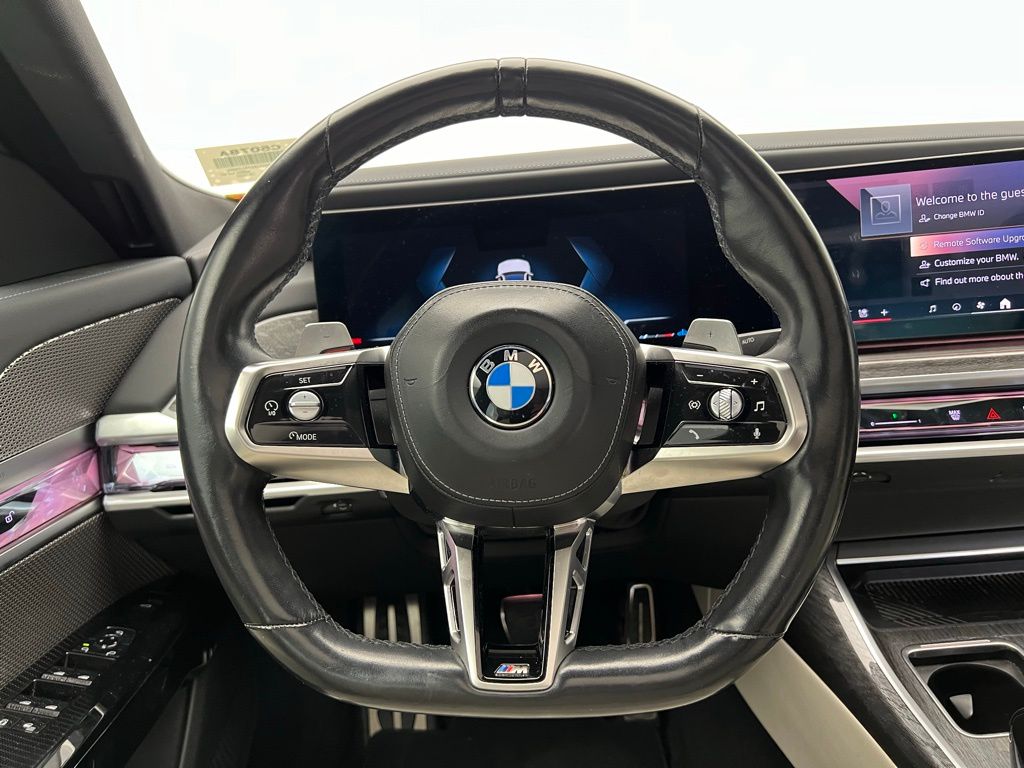 Thumbnail: 2024 BMW 7 Series - 16