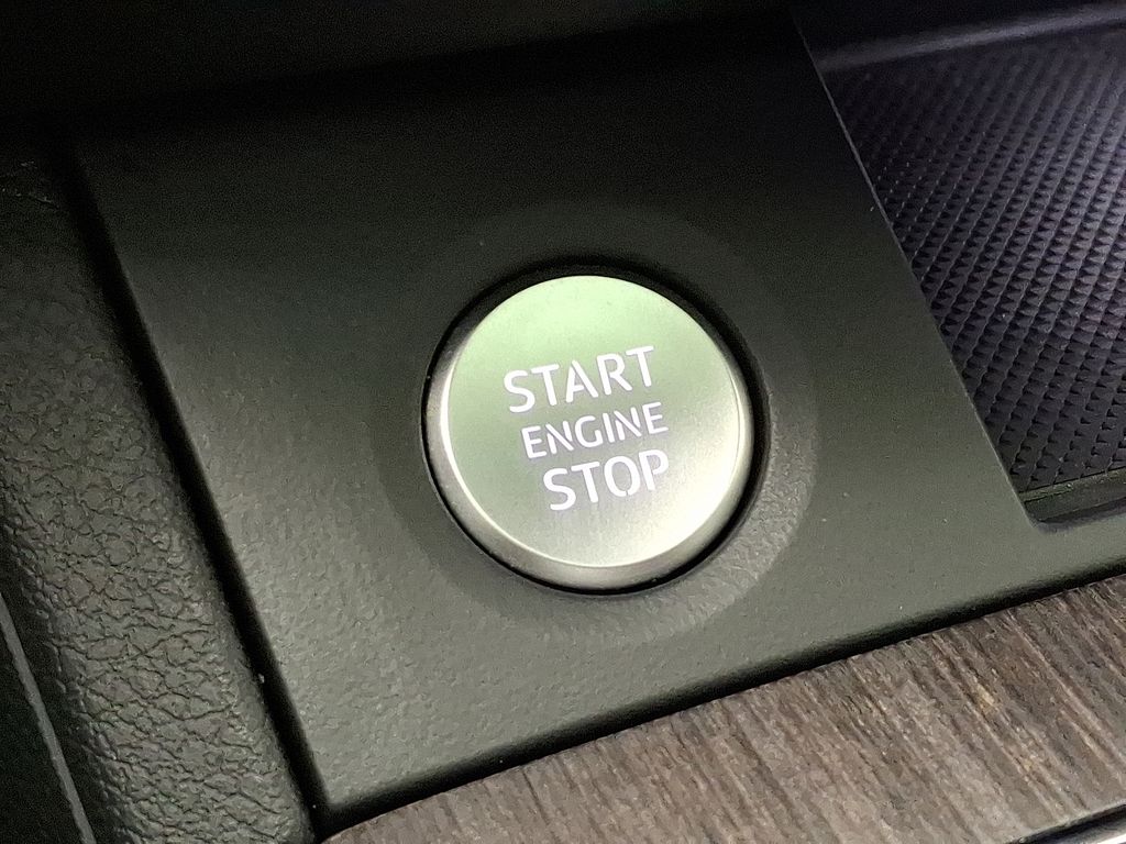 Thumbnail: 2022 Audi Q5 - 25