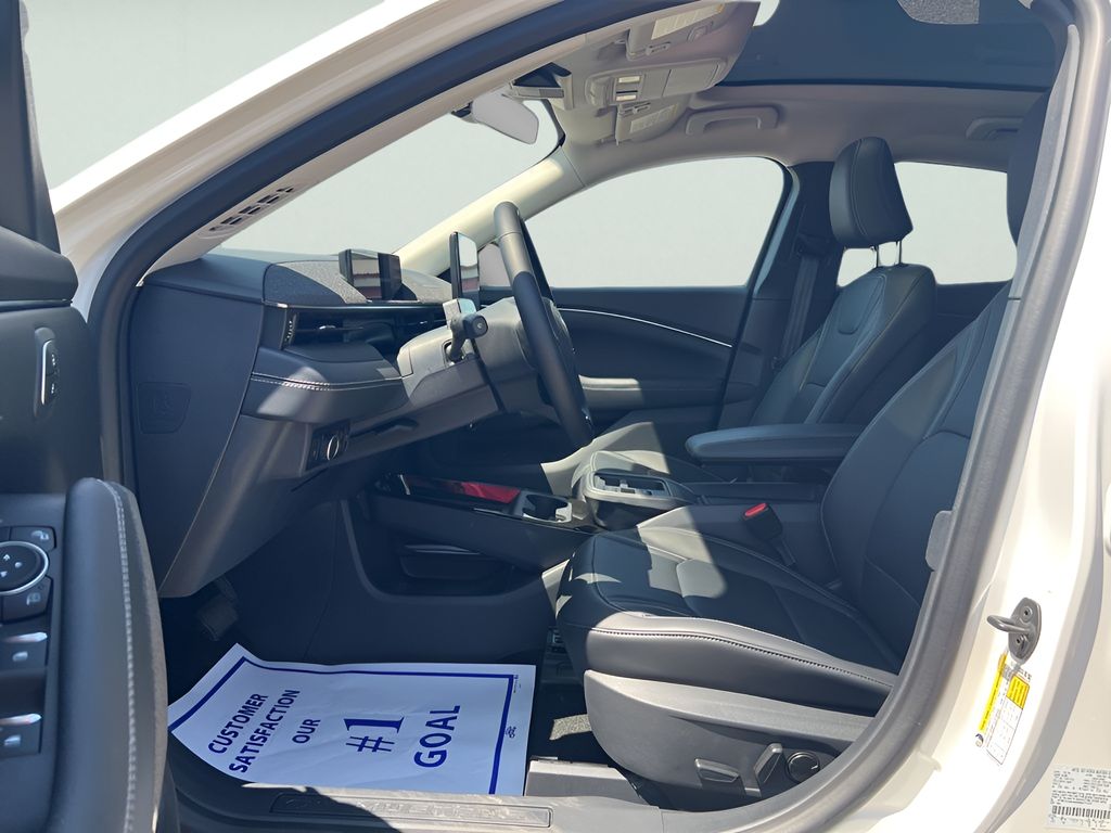 2025 Ford Mustang Mach-E
