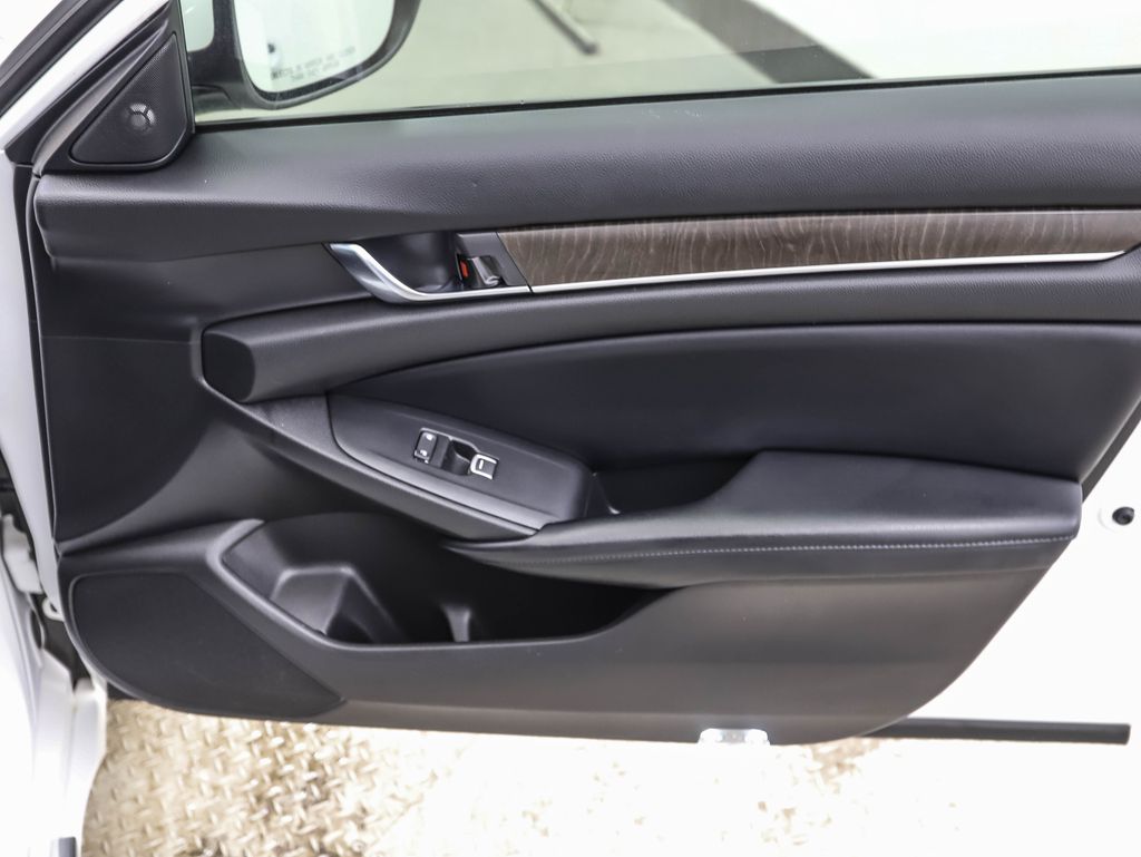 Thumbnail: 2018 Honda Accord - 28