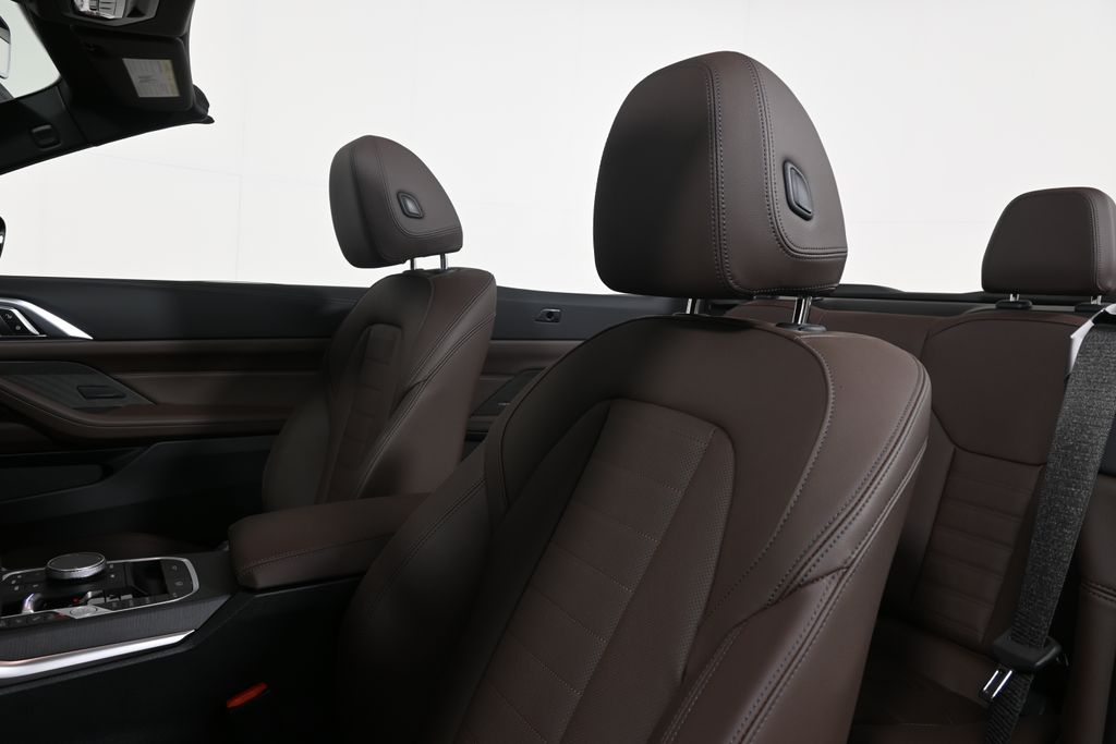 Thumbnail: 2027 BMW 4 Series - 24