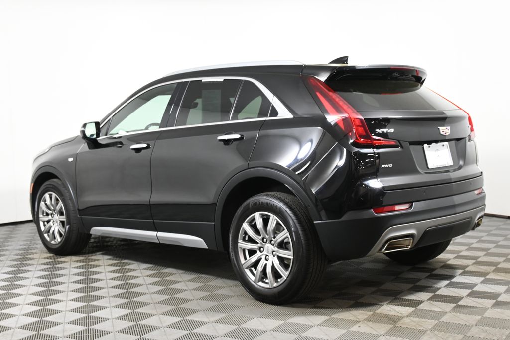 2022 Cadillac XT4 Premium Luxury 5
