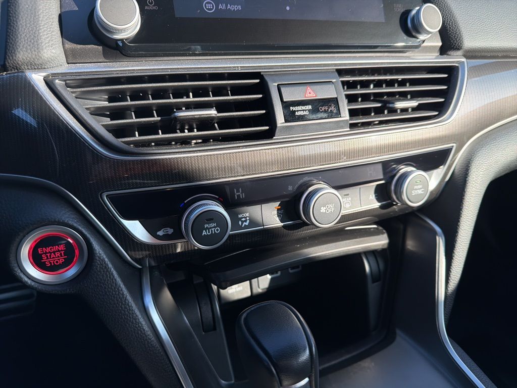 Thumbnail: 2022 Honda Accord - 32