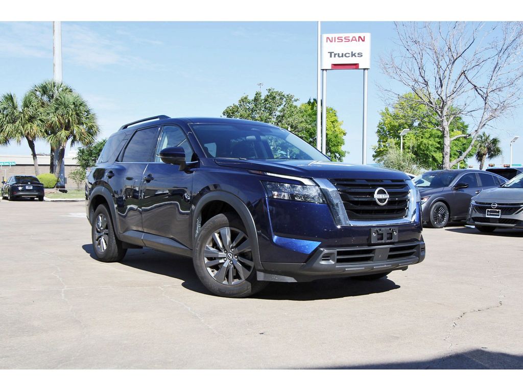 2024 Nissan Pathfinder SV - 0