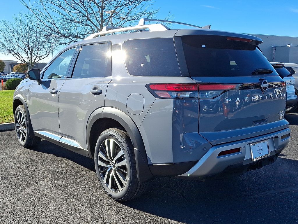 Thumbnail: 2025 Nissan Pathfinder - 4