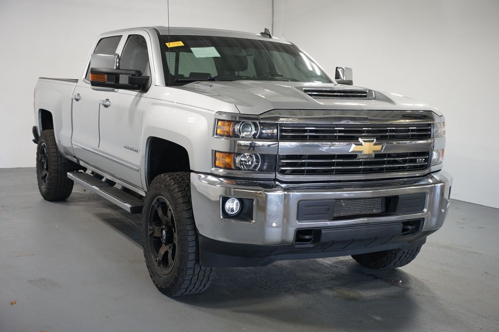 Thumbnail: 2018 Chevrolet Silverado 2500 - 3