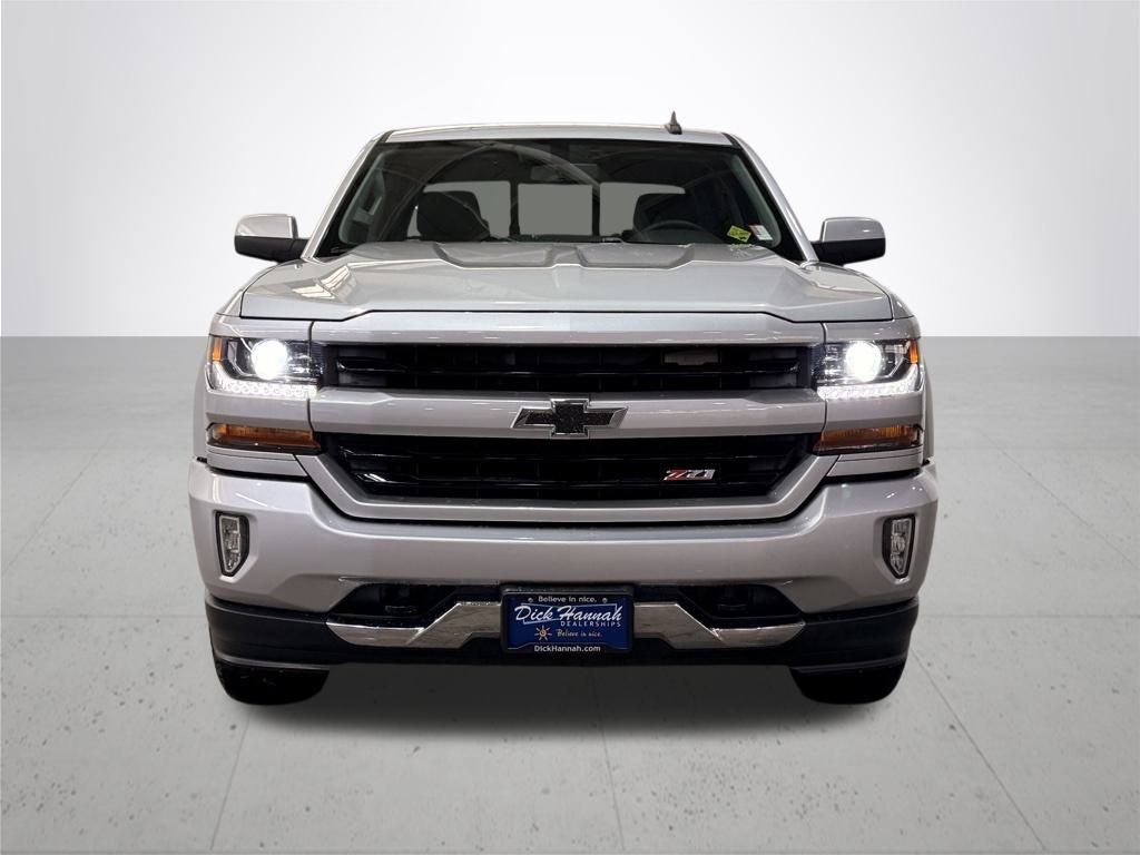 2016 Chevrolet Silverado 1500 LT photo 3