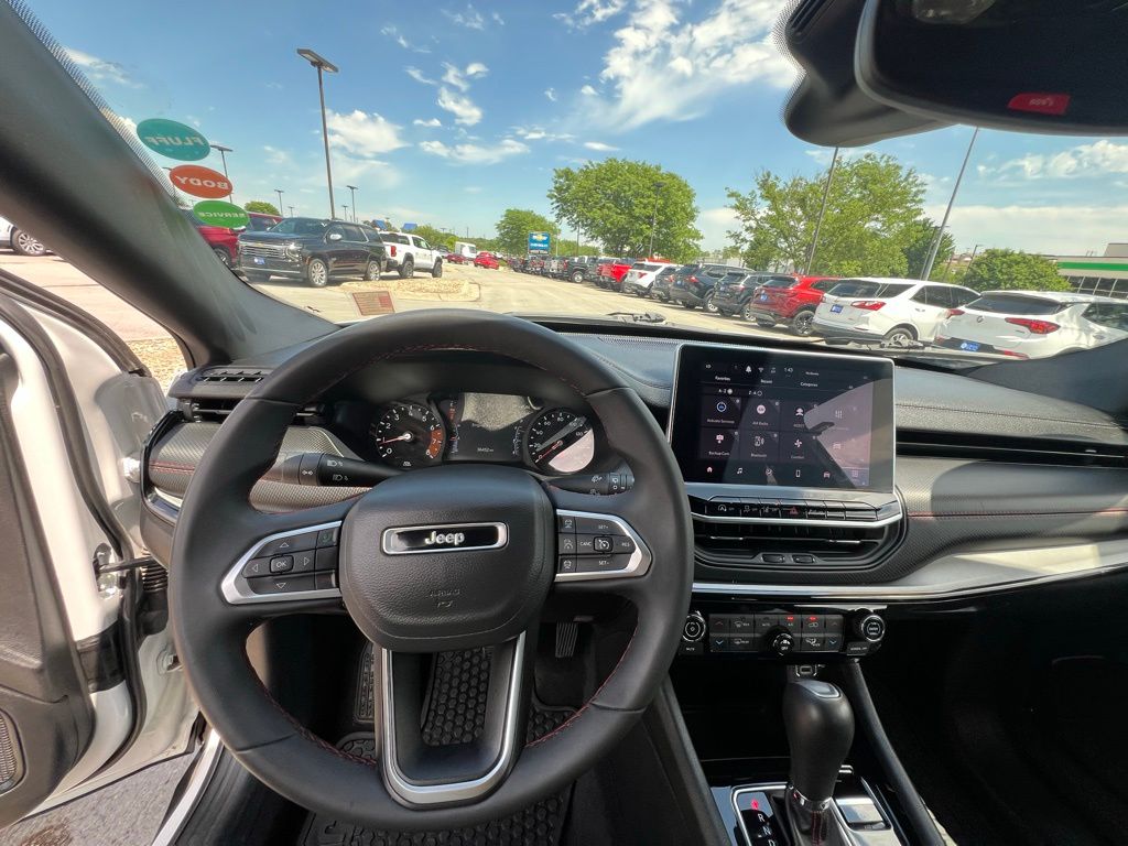 Used 2025 Jeep Compass SUV