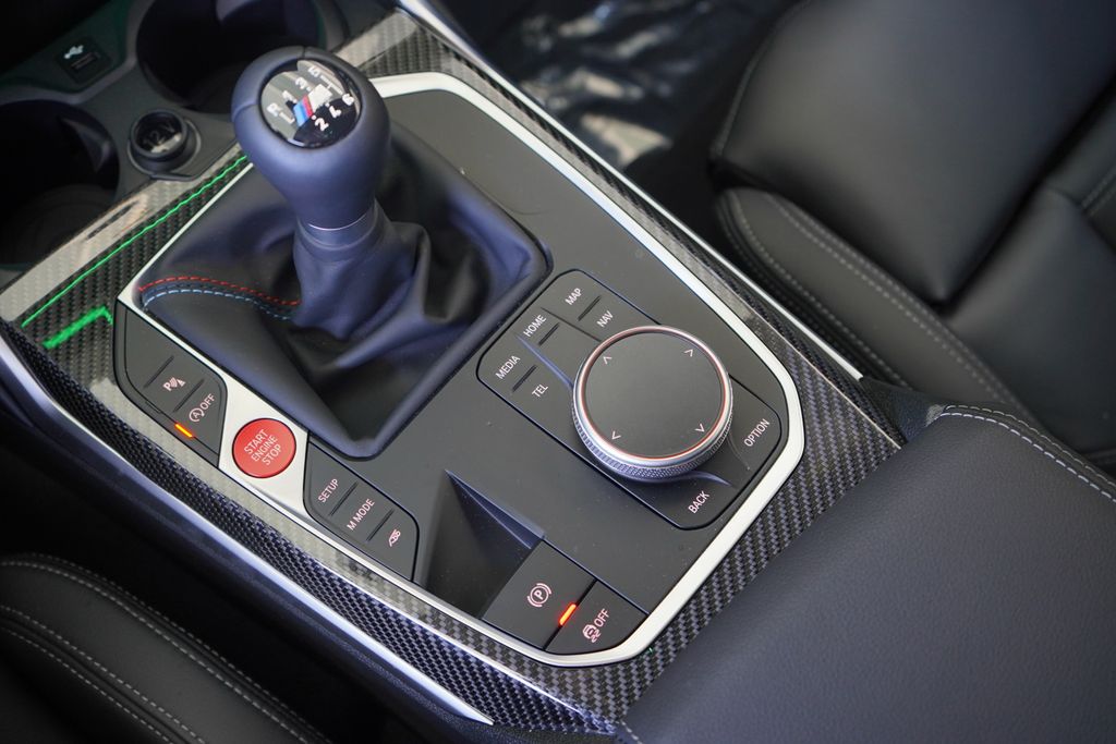 Thumbnail: 2025 BMW M2 - 21