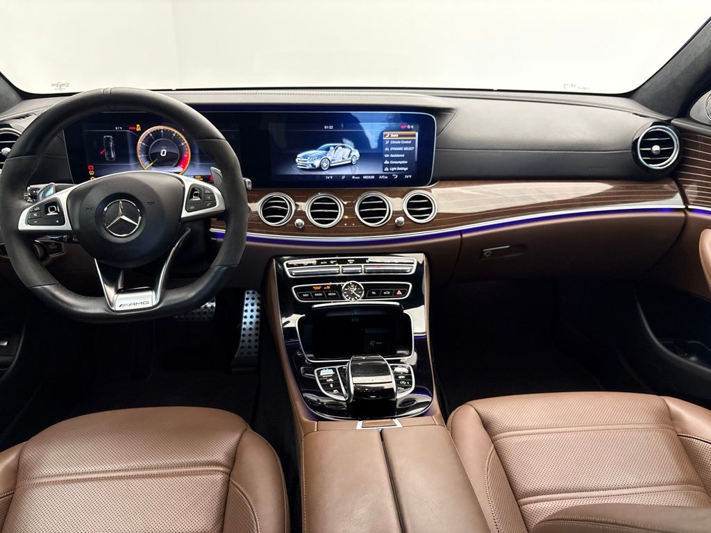 Thumbnail: 2018 Mercedes-Benz E-Class - 26