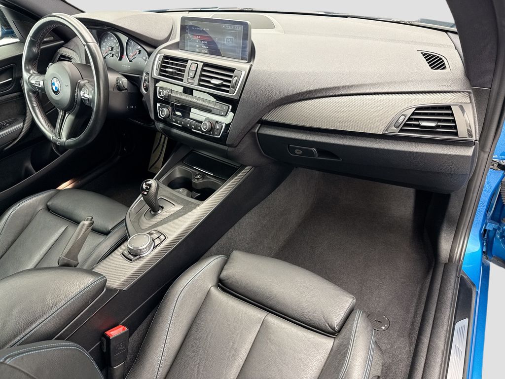 Thumbnail: 2017 BMW M2 - 20