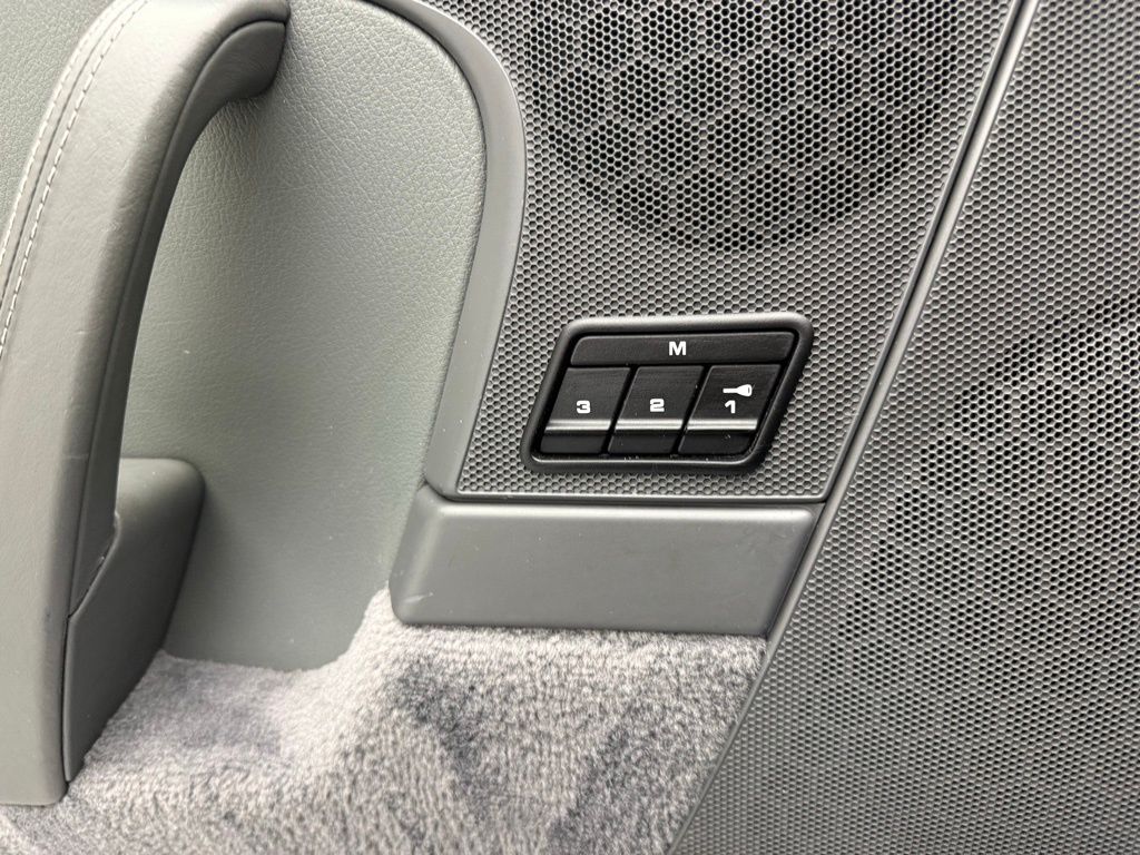 Thumbnail: 2009 Porsche 911 - 18